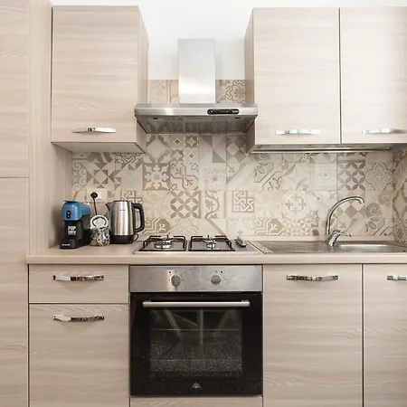 Apartment Comfortable With Style And Elegance Genua