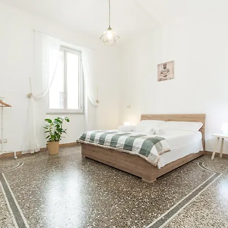 Comfortable With Style And Elegance Apartment *